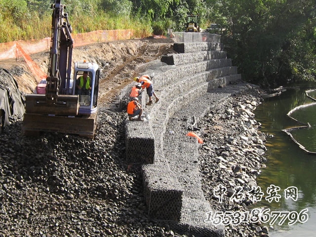 加筋格賓網擋墻.jpg 加筋格賓網擋墻.jpg