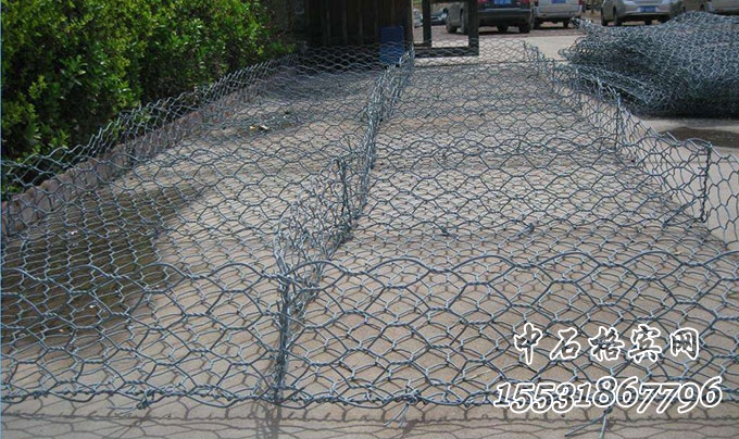 護(hù)坡綠濱墊.jpg 護(hù)坡綠濱墊.jpg